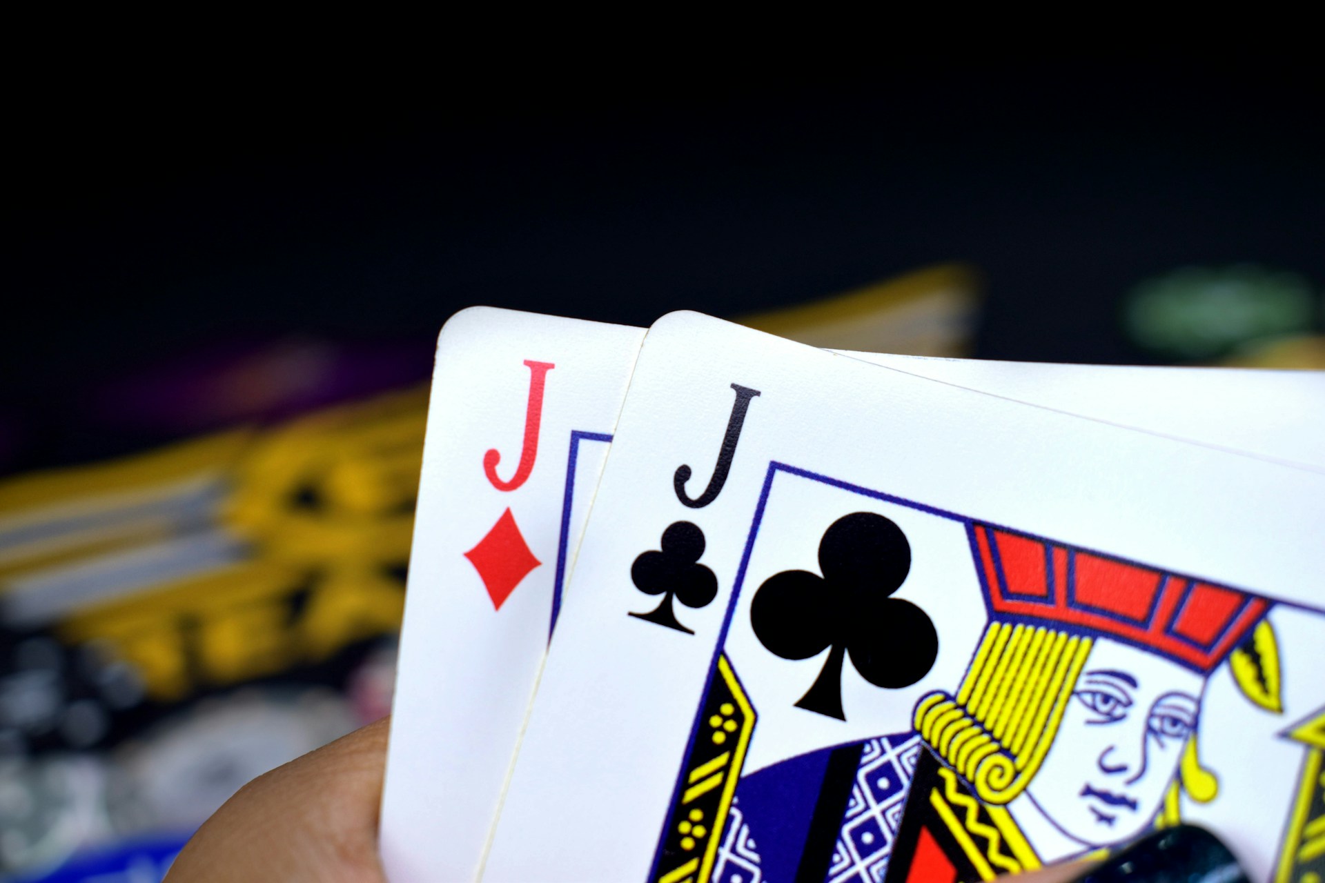 Comment optimiser vos gains à la salle de poker du Club Pierre Charron à Paris